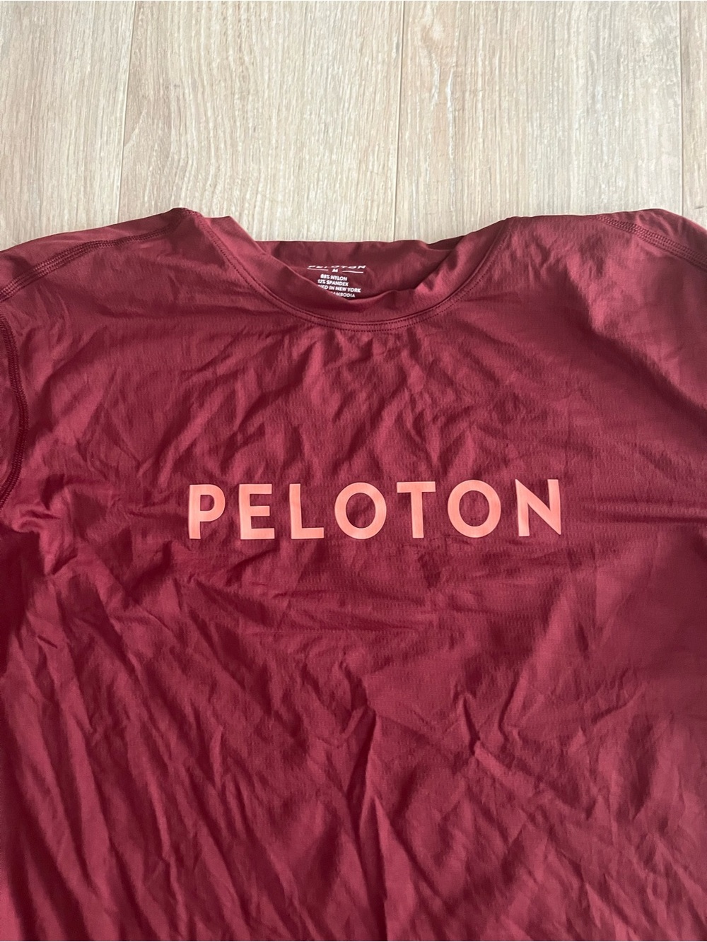 Peloton Men’s Burgundy Logo T‑Shirt Short Sleeves - Size Medium - Picture 2 of 5